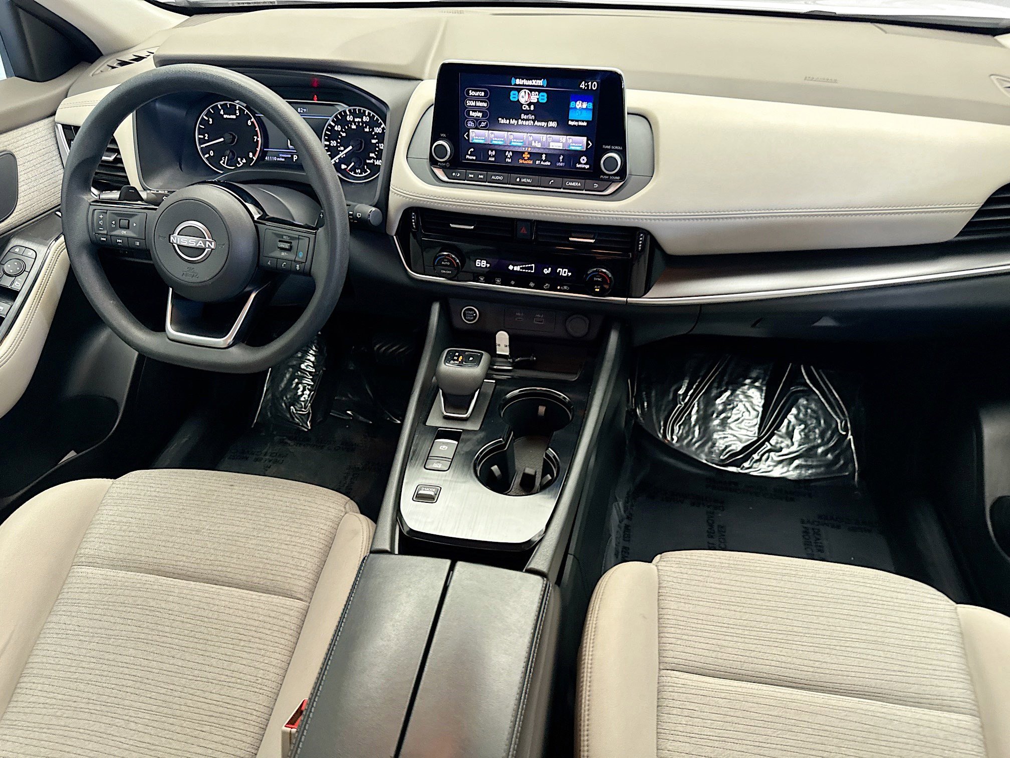 Used 2023 Nissan Rogue SV image 12