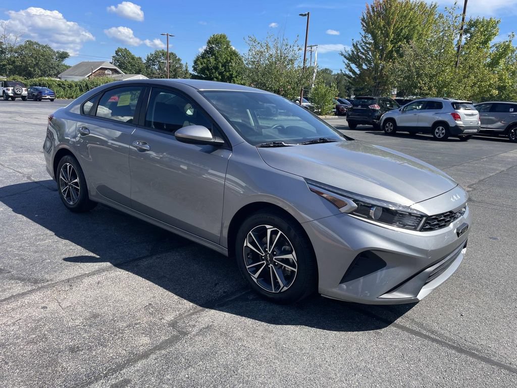 Used 2024 Kia Forte LXS FWD image 8