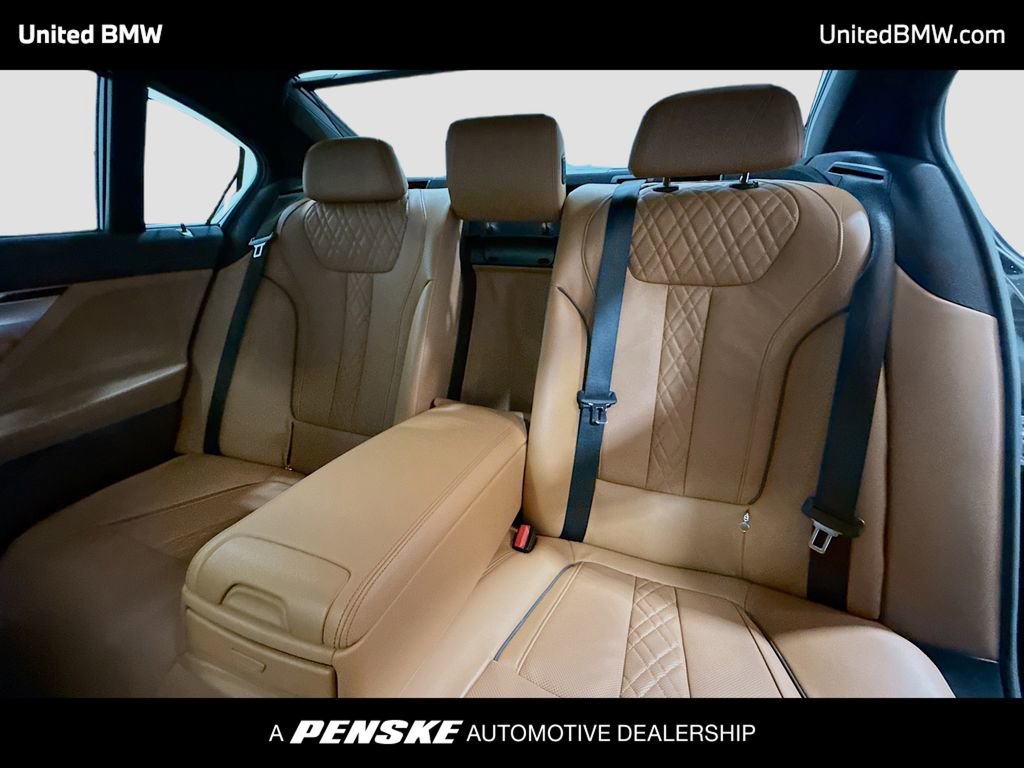 Used 2022 BMW 740i w/ M Sport Package image 13