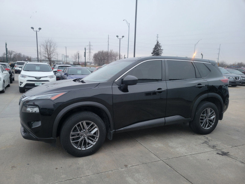 Used 2021 Nissan Rogue S image 4