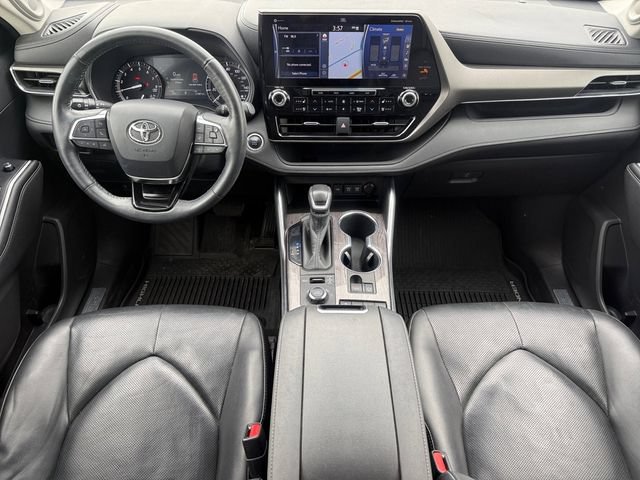 Used 2020 Toyota Highlander Limited AWD/4WD image 10