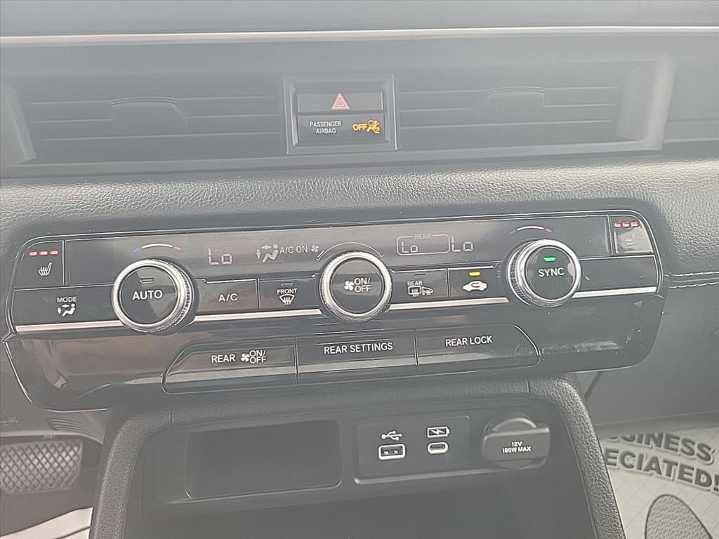 Used 2023 Honda Pilot Touring image 13