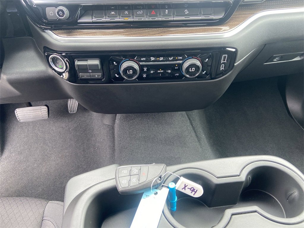 New 2026 Chevrolet Silverado 1500 LT image 18