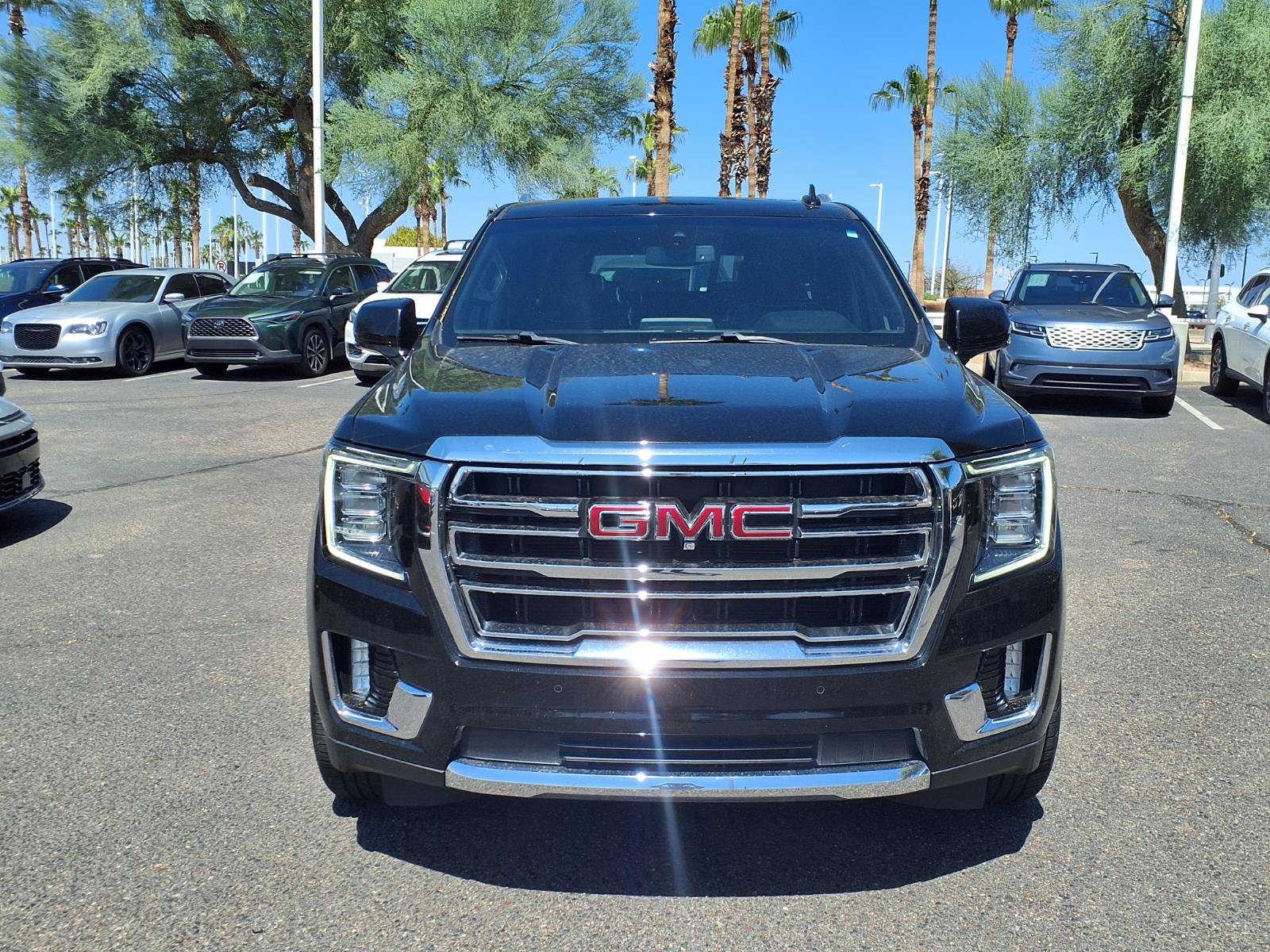 Used 2021 GMC Yukon SLT w/ SLT Luxury Plus Package AWD/4WD image 2