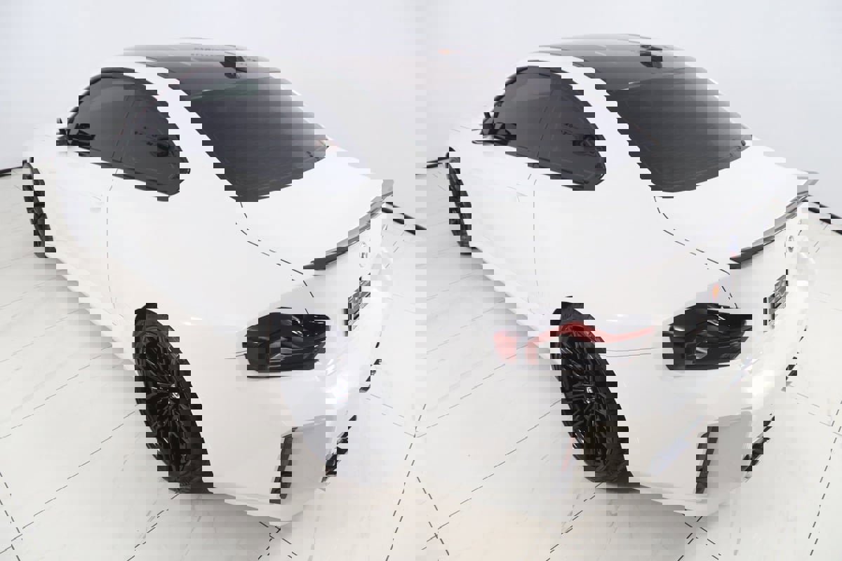 Used 2023 BMW M2 w/ Lighting Package image 32