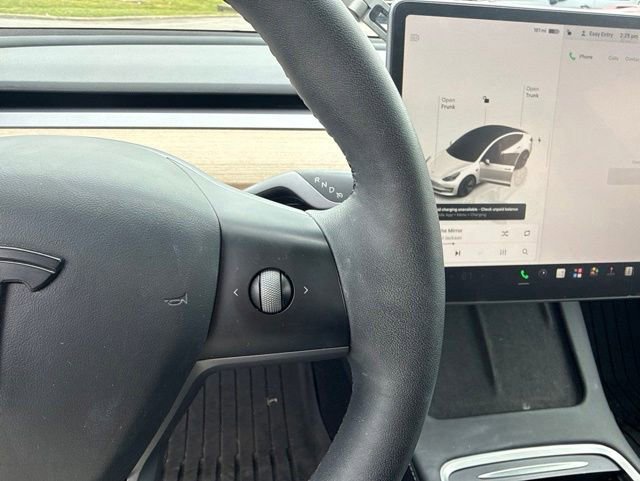 Used 2023 Tesla Model 3 Standard Range RWD image 12