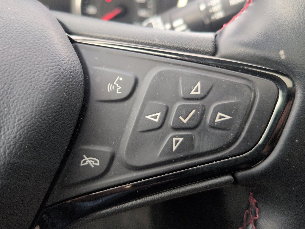 Used 2023 Chevrolet Equinox RS w/ RS Leather Package AWD/4WD image 15