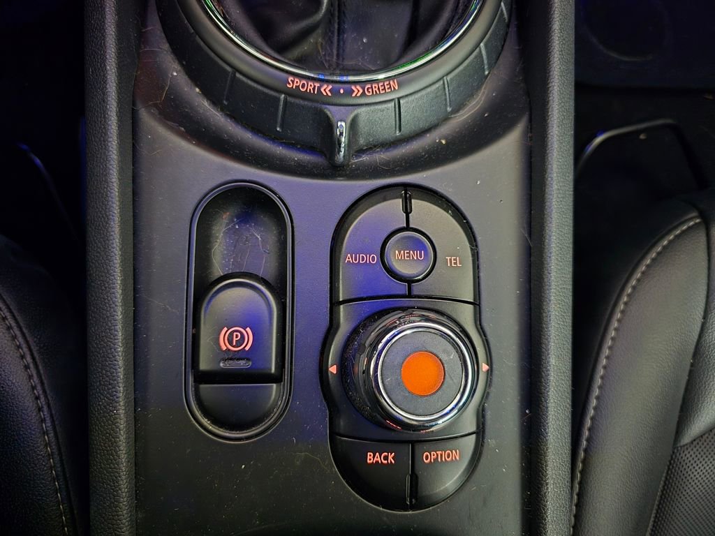 Used 2017 MINI Cooper Clubman ALL4 AWD/4WD image 28