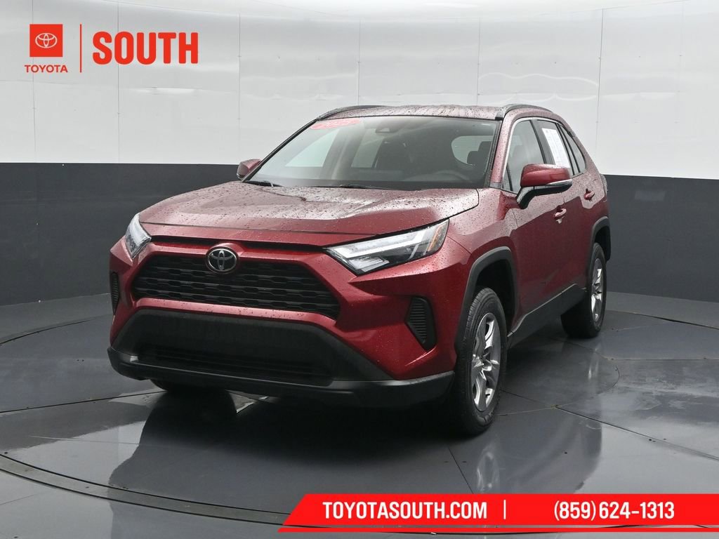 Used 2025 Toyota RAV4 XLE image 6