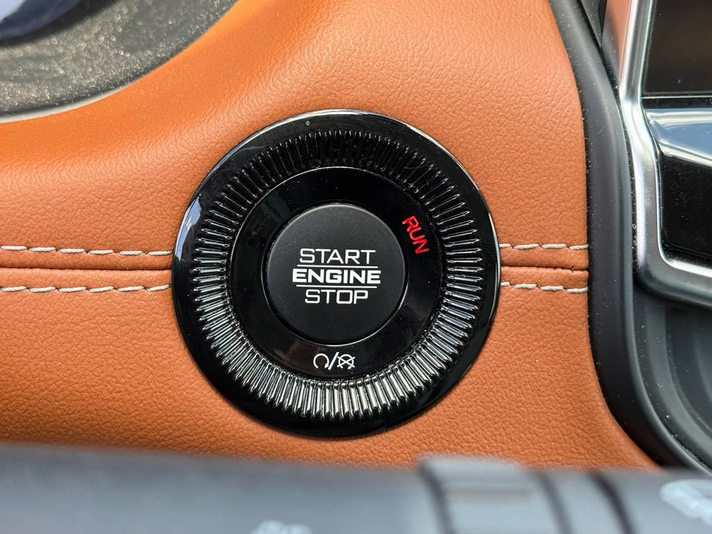 Used 2022 Jeep Compass Limited AWD/4WD image 29