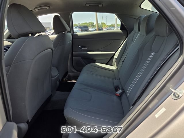 Used 2023 Hyundai Elantra SEL w/ Convenience Package FWD image 11