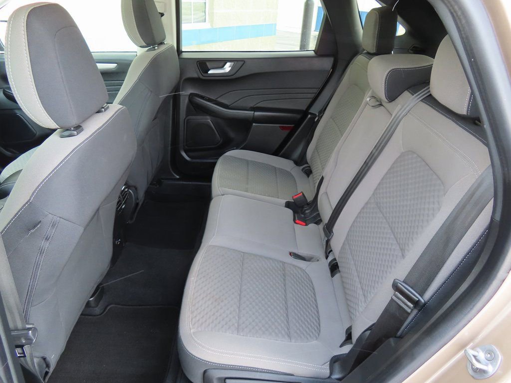 Used 2021 Ford Escape SE w/ Convenience Package image 30