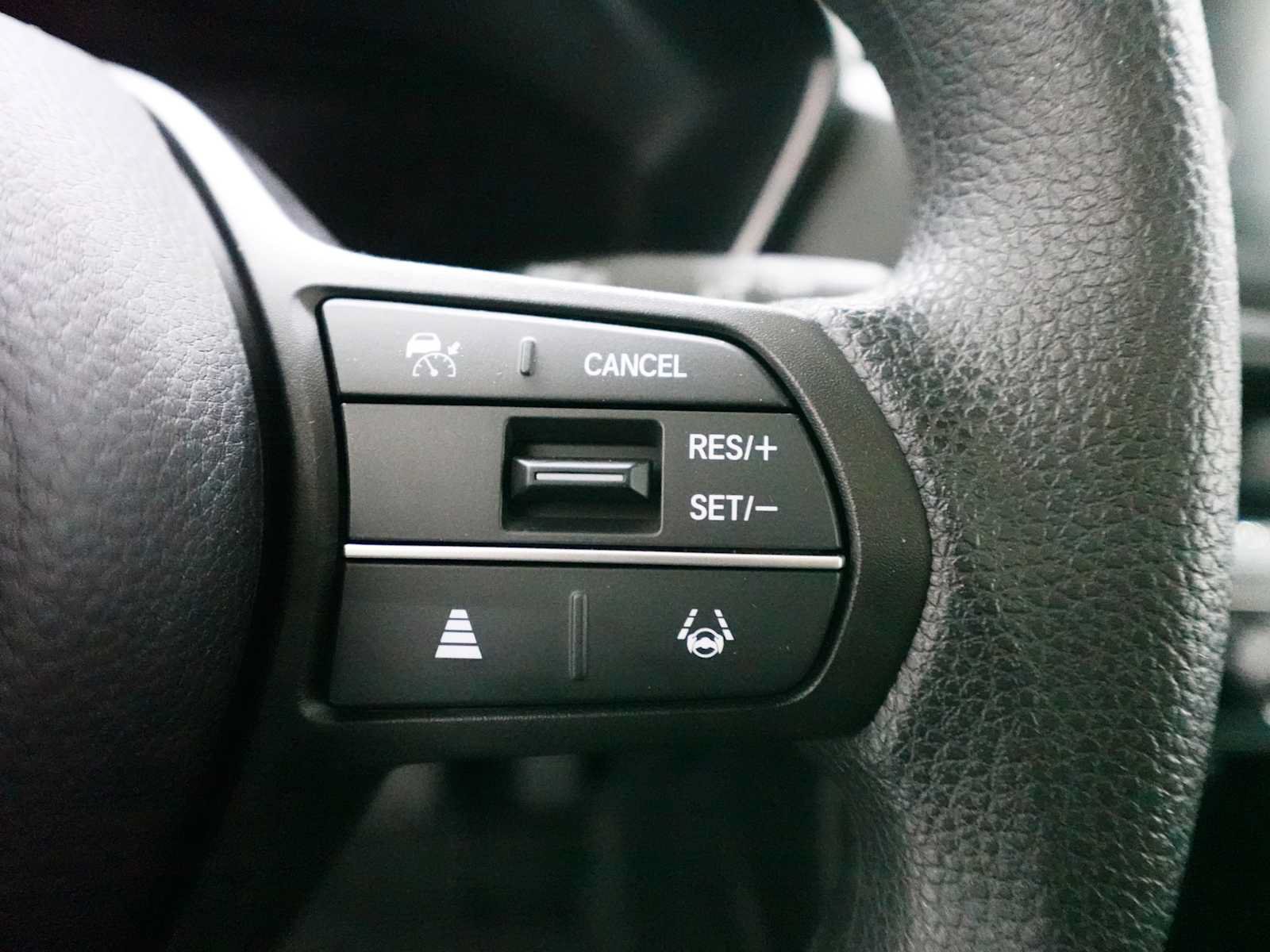 Used 2023 Honda CR-V EX image 18