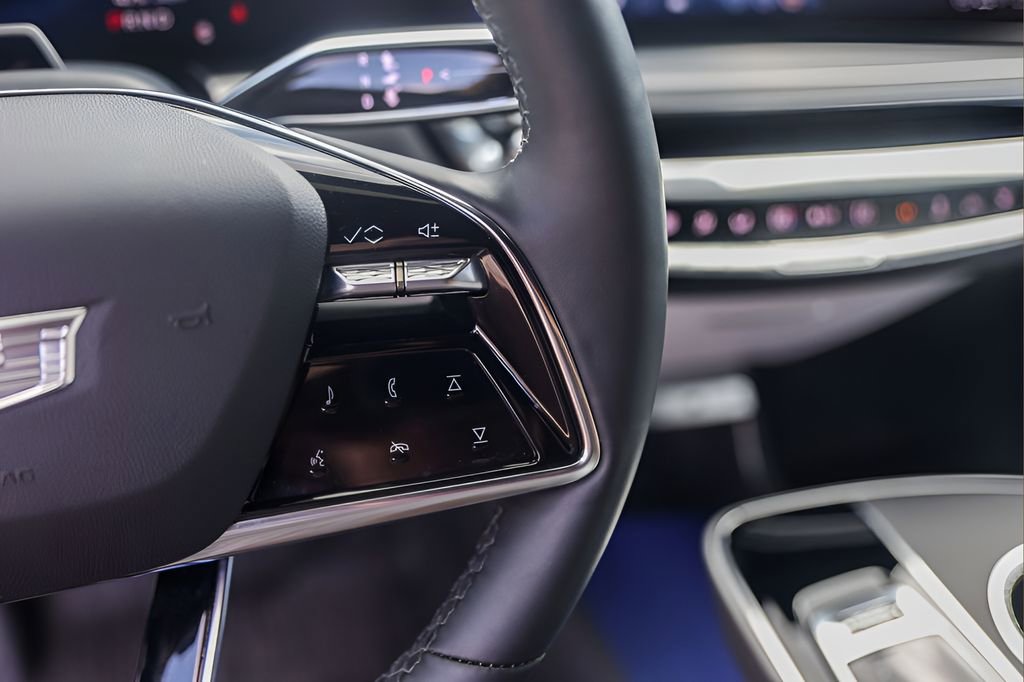 Certified 2025 Cadillac Lyriq Sport AWD/4WD image 12