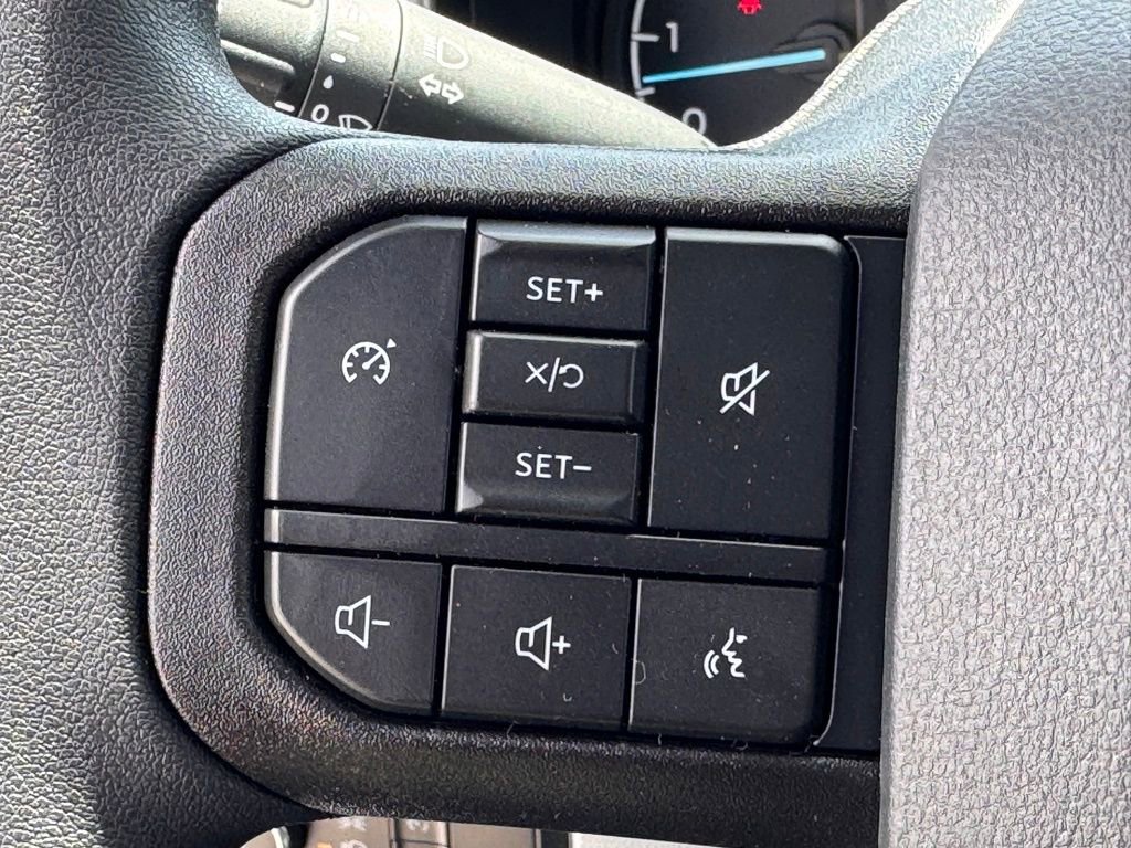 New 2025 Ford F350 XLT w/ FX4 Off-Road Package image 21