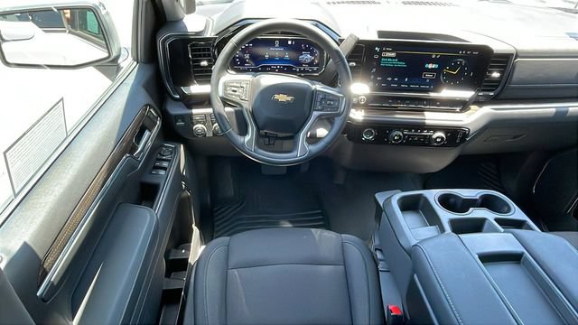 Used 2023 Chevrolet Silverado 1500 LT AWD/4WD image 13