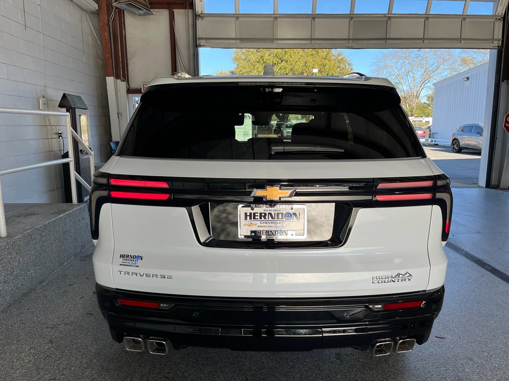 New 2026 Chevrolet Traverse High Country w/ LPO, Floor Liner Package FWD image 7
