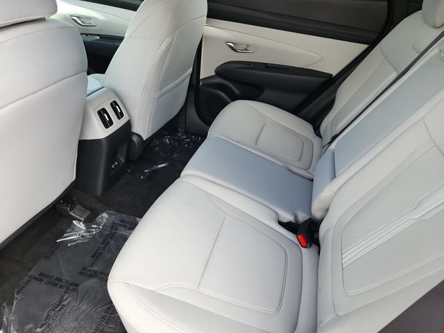 Used 2025 Hyundai Tucson SEL FWD image 18