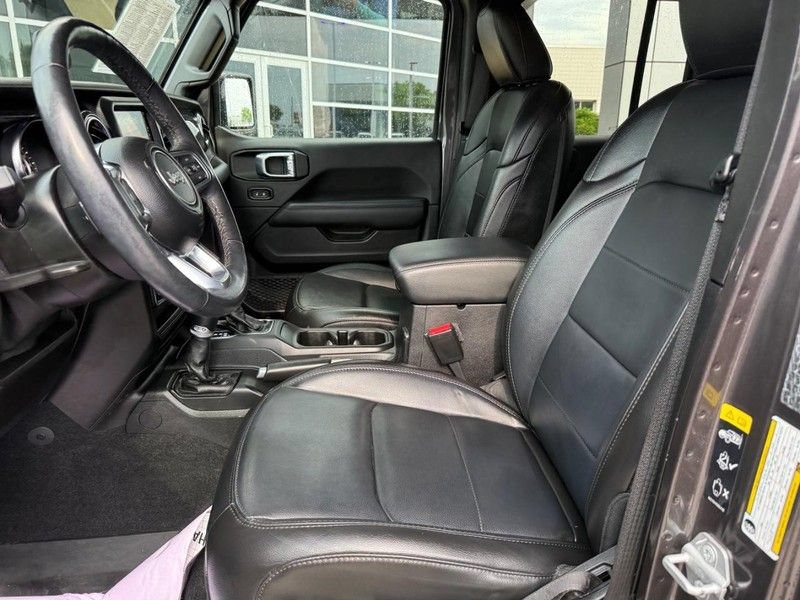 Used 2021 Jeep Wrangler Unlimited Sahara AWD/4WD image 16