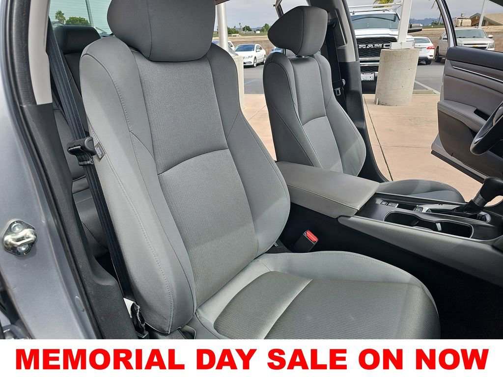 Used 2018 Honda Accord LX image 10