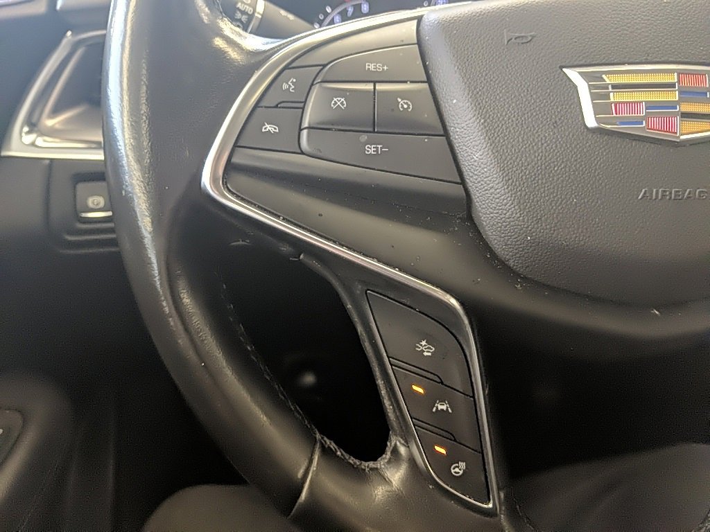 Used 2019 Cadillac XT5 Premium Luxury image 13