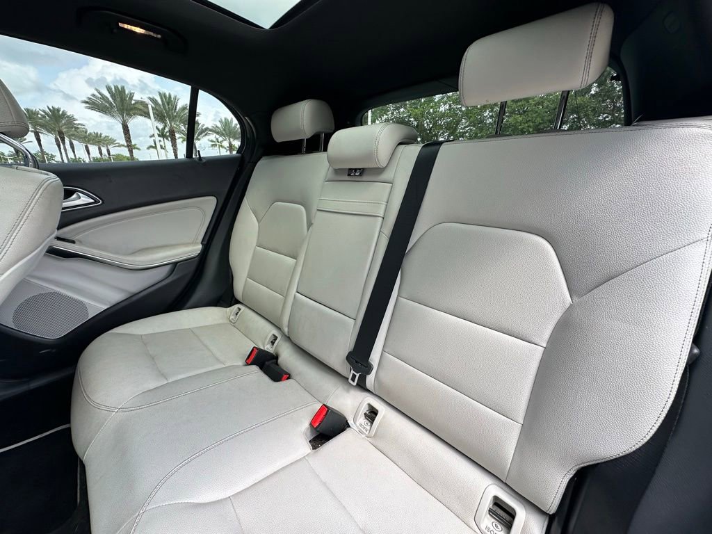 Used 2018 Mercedes-Benz GLA 250 4MATIC image 35