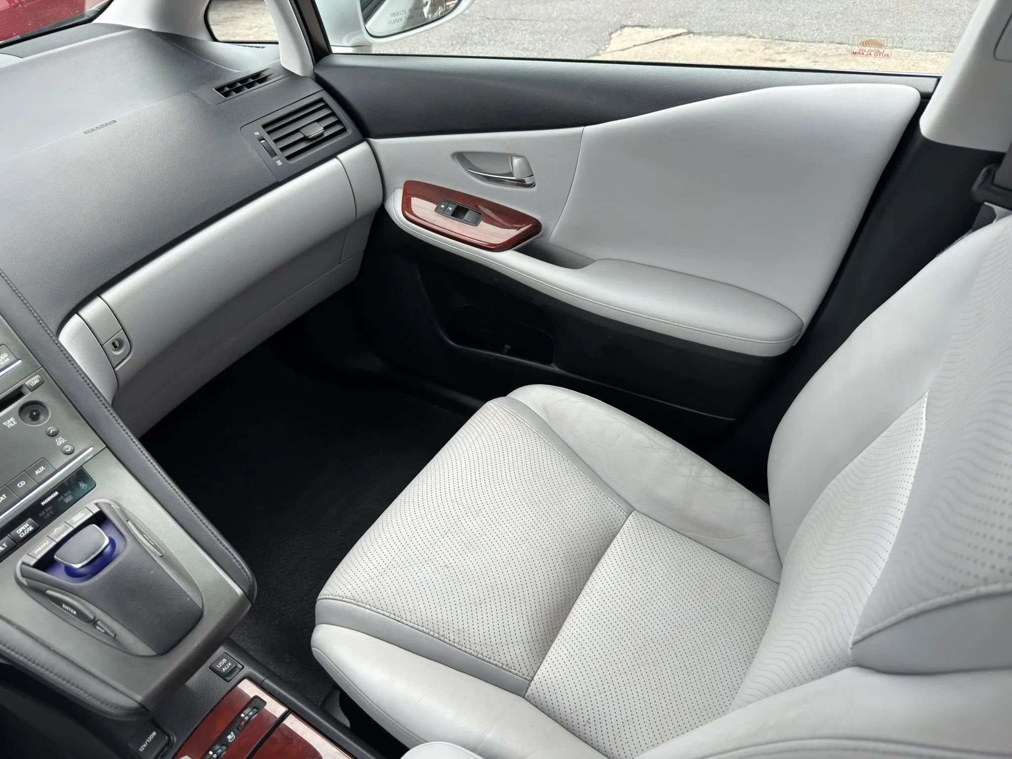 Used 2010 Lexus HS 250h Premium w/ Park Assist Pkg FWD image 19