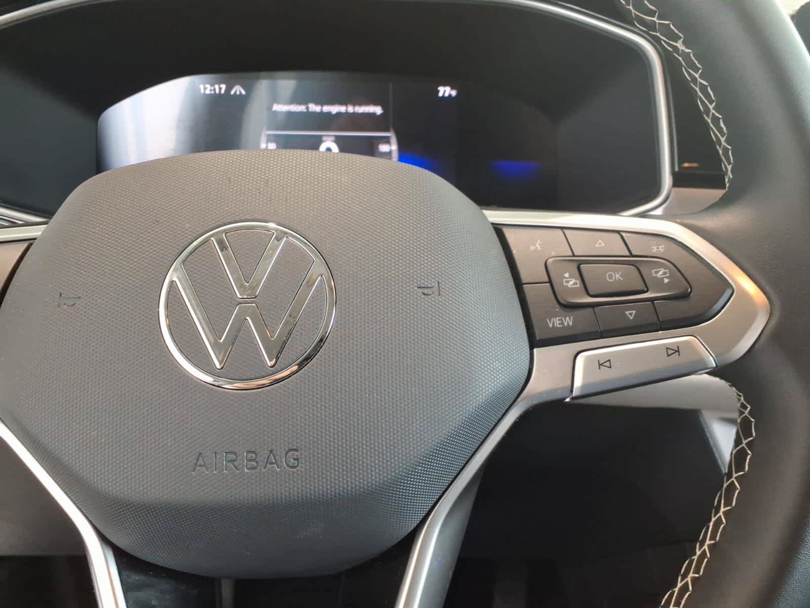 Used 2026 Volkswagen Taos SE AWD/4WD image 19