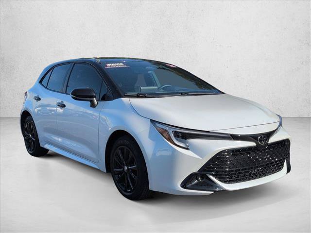 Used 2026 Toyota Corolla SE FWD image 3