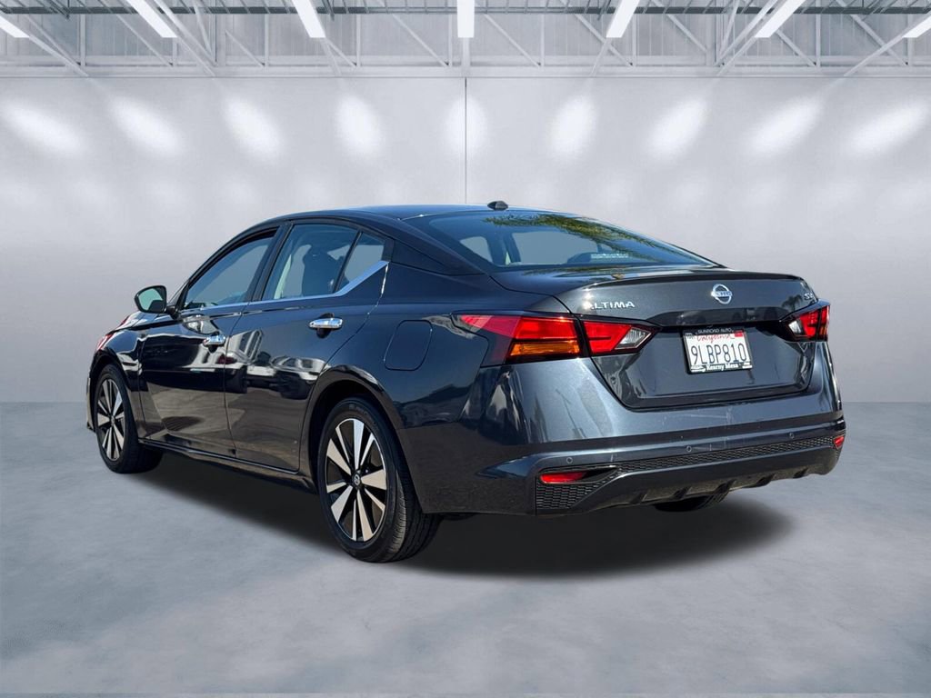 Used 2021 Nissan Altima 2.5 SV image 4