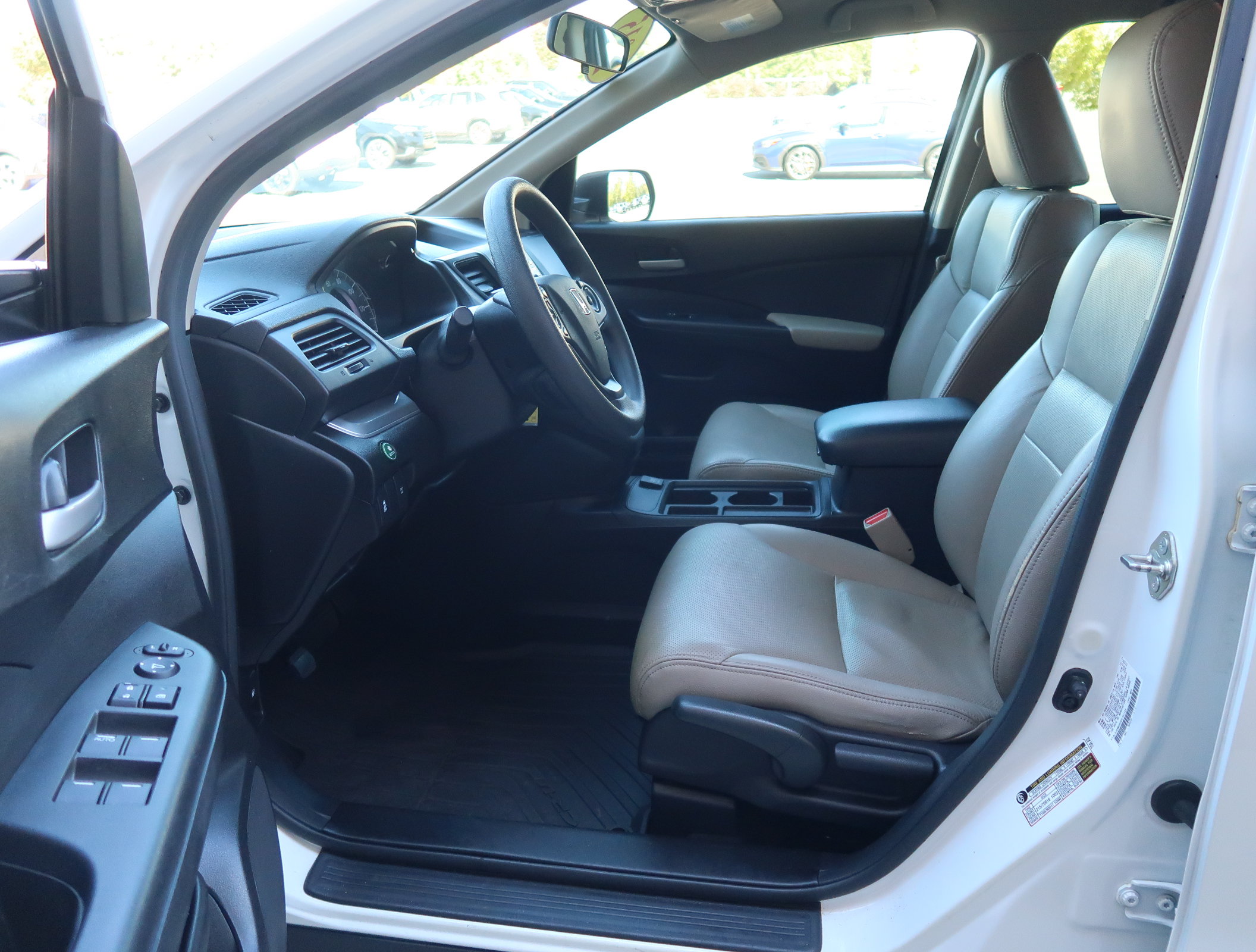 Used 2015 Honda CR-V LX image 11