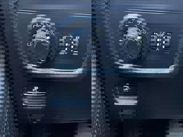 Used 2024 Jeep Grand Cherokee L Altitude image 29