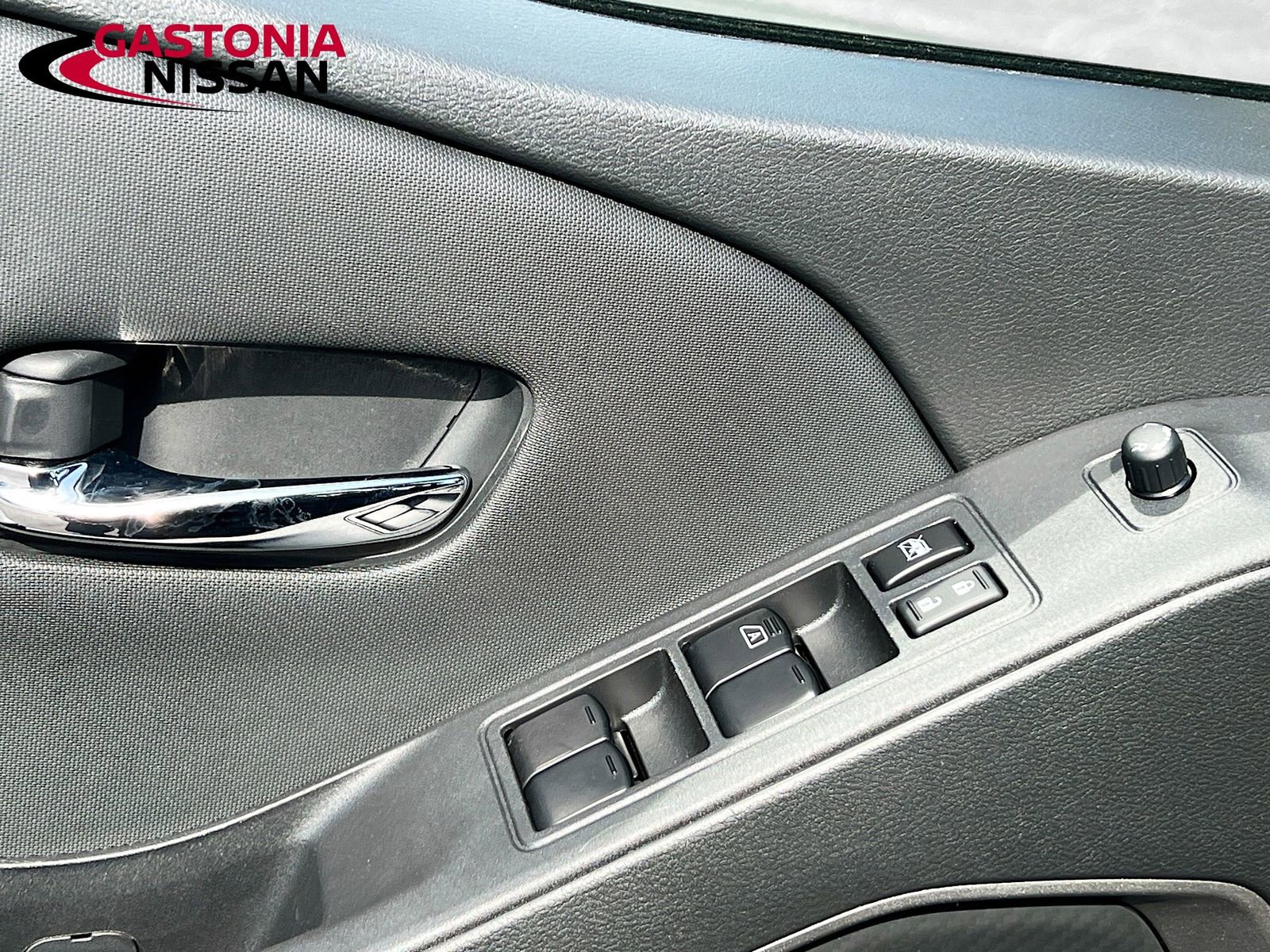 Used 2024 Nissan Frontier SL w/ Technology Package image 22