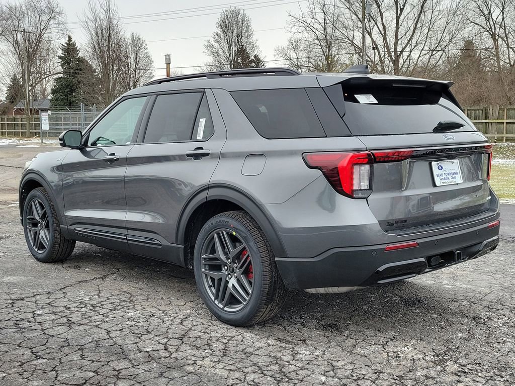 New 2026 Ford Explorer ST-Line w/ ST-Line Street Pack image 6