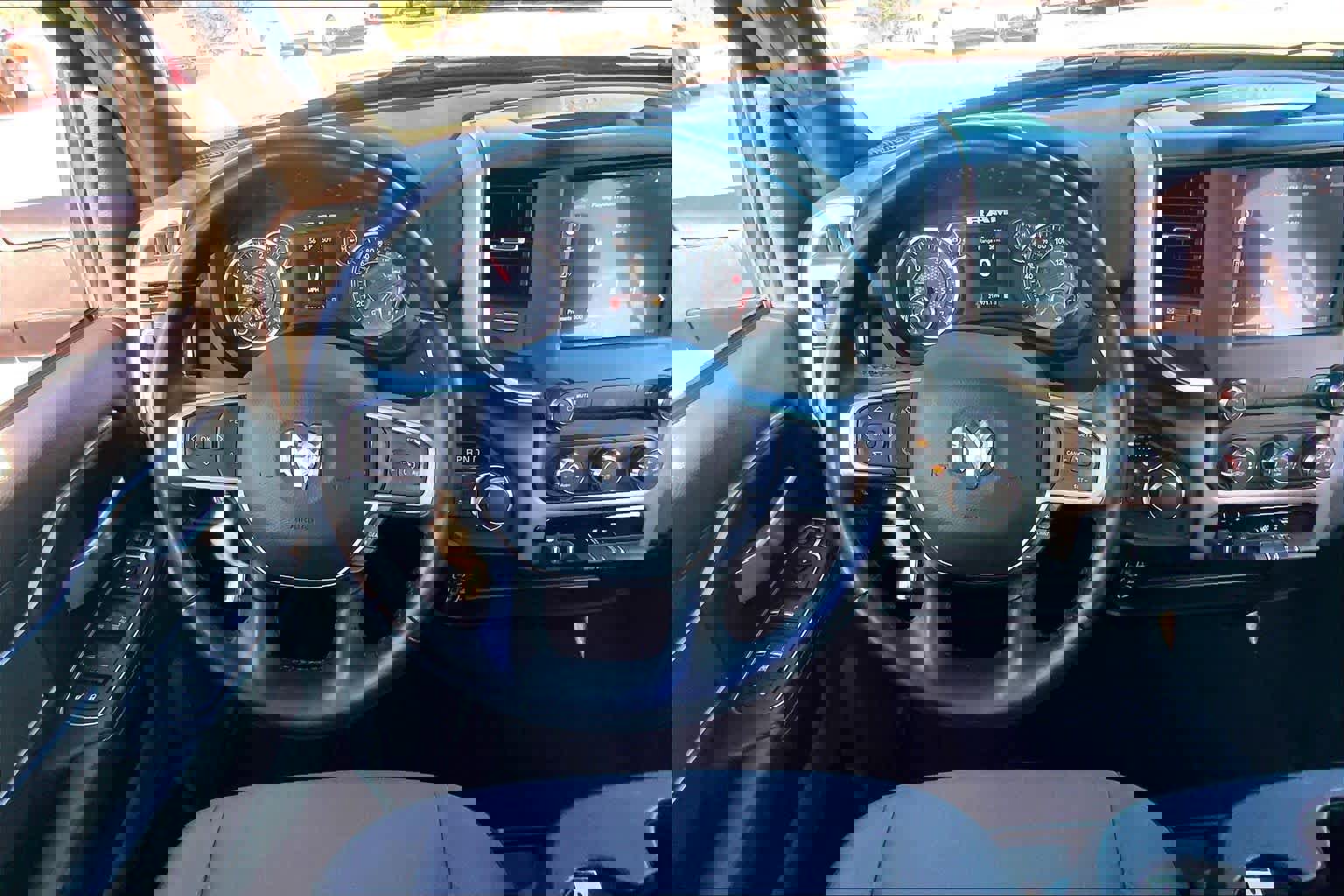 Used 2024 RAM 2500 Big Horn w/ Bed Utility Group image 5