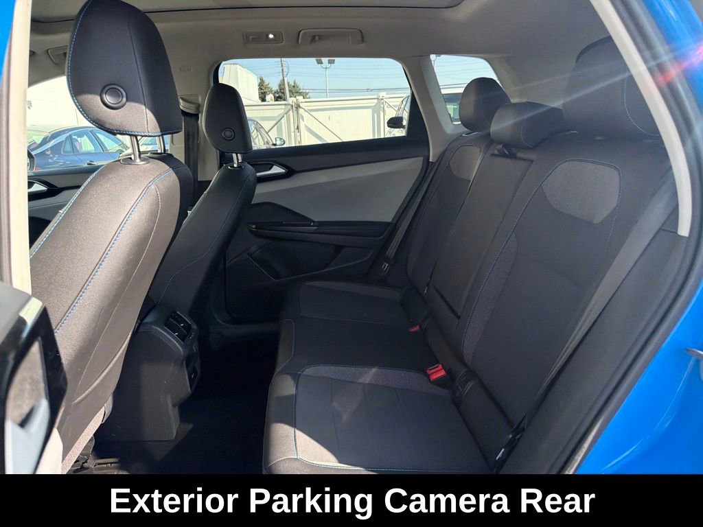 Used 2024 Volkswagen Taos SE image 12