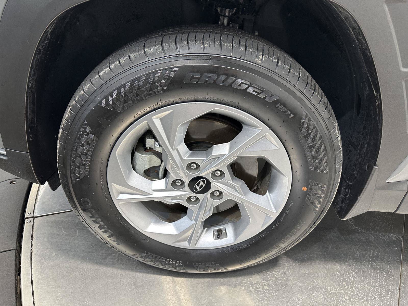 Certified 2024 Hyundai Tucson SEL AWD/4WD image 9