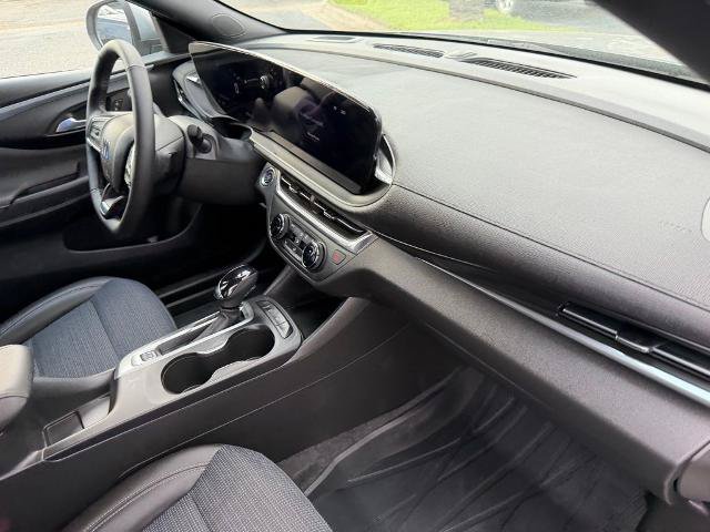 Used 2025 Buick Envista Preferred w/ Convenience I Package FWD image 23