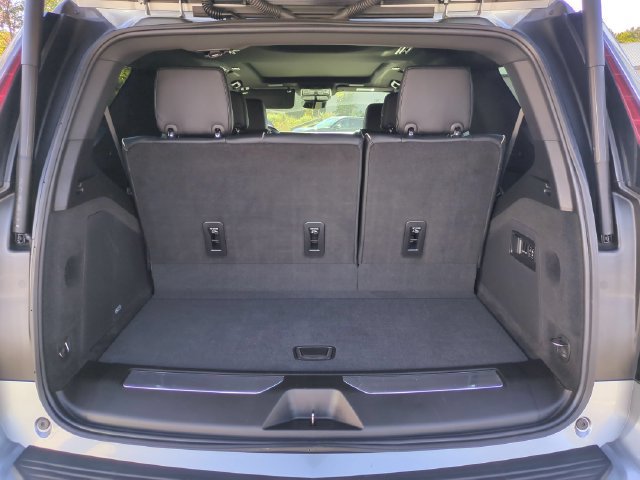 Used 2023 Cadillac Escalade Premium Luxury AWD/4WD image 34