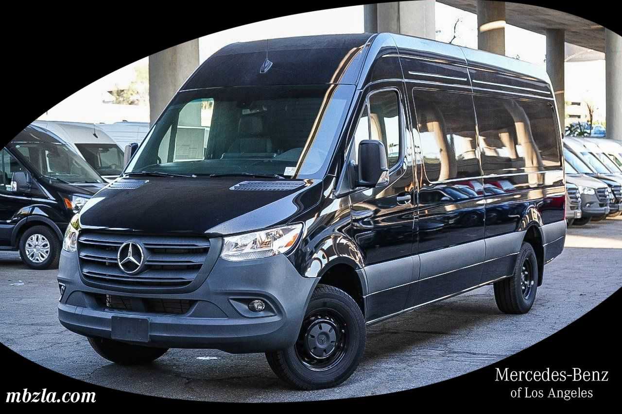 Used 2024 Mercedes-Benz Sprinter 3500 image 1