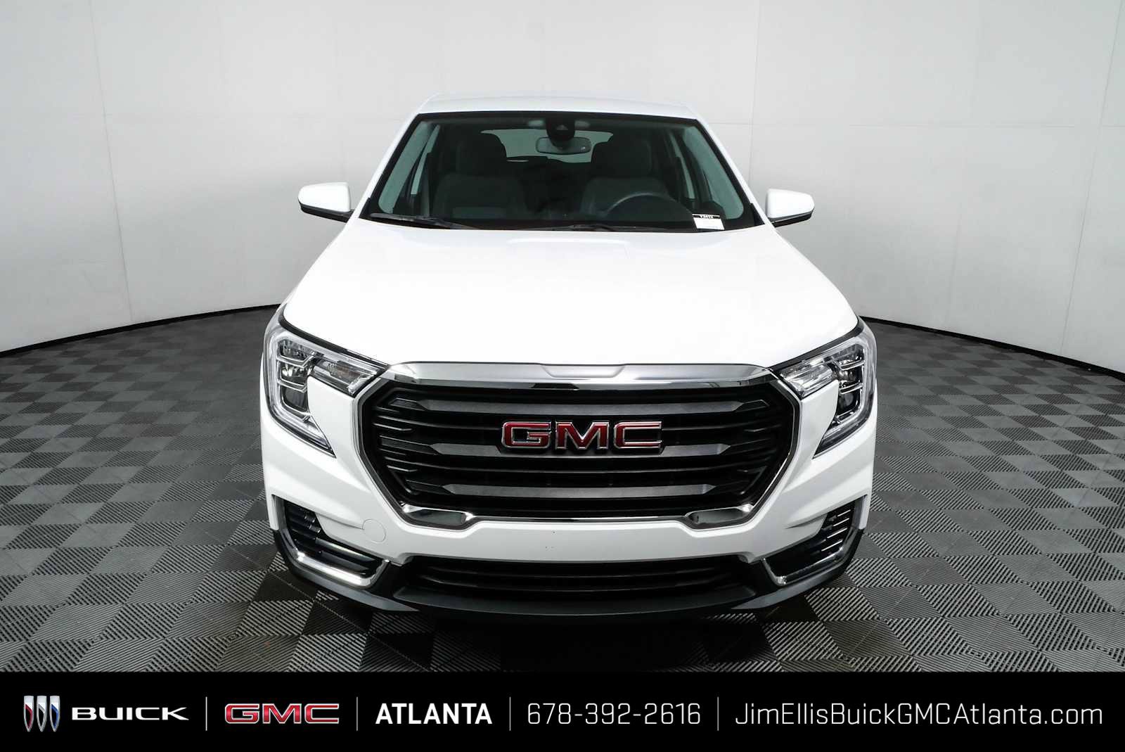 Used 2023 GMC Terrain SLE FWD image 25