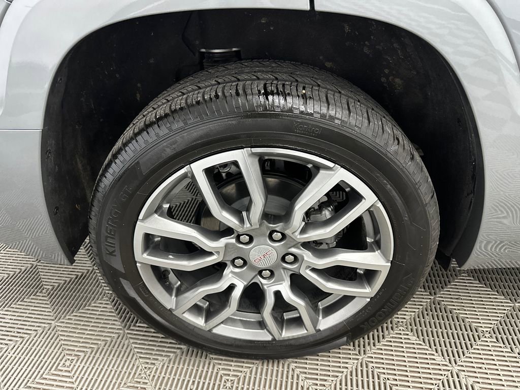 Used 2023 GMC Terrain Denali w/ LPO, Floor Liner Package AWD/4WD image 19