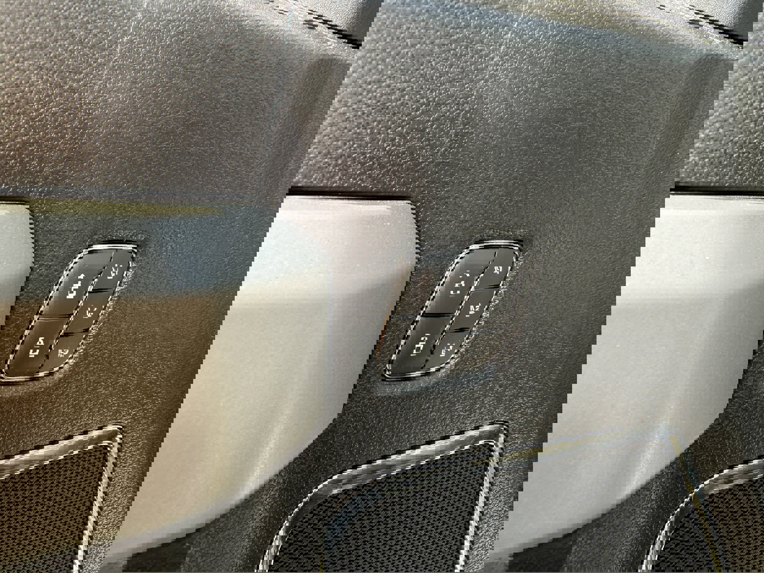 Used 2021 Ford F250 Lariat image 15