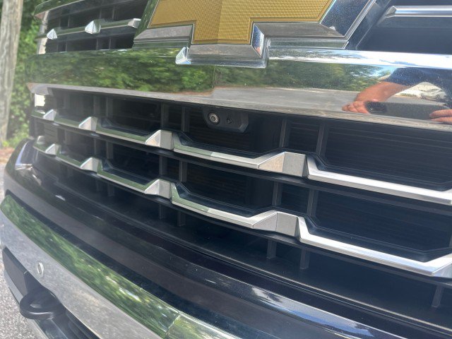 Used 2022 Chevrolet Silverado 1500 LTZ w/ Z71 Off-Road Package AWD/4WD image 9