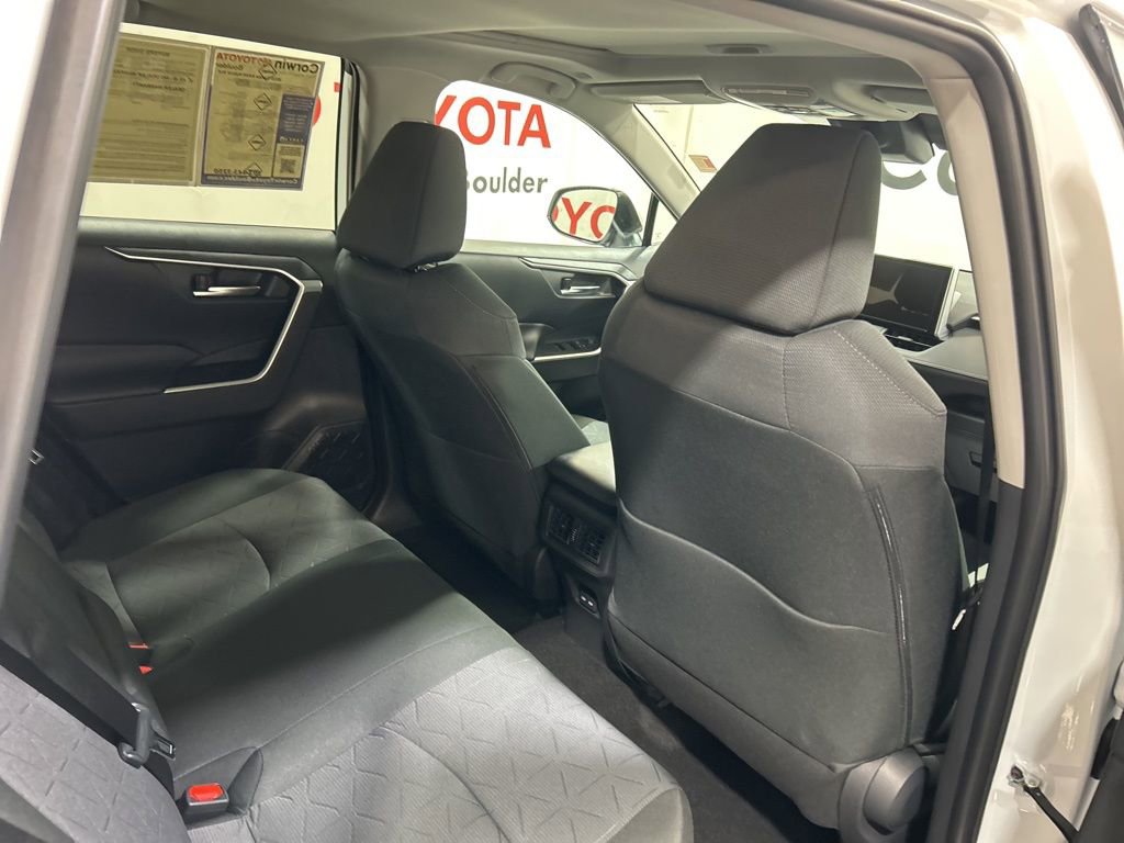 Used 2025 Toyota RAV4 XLE image 16