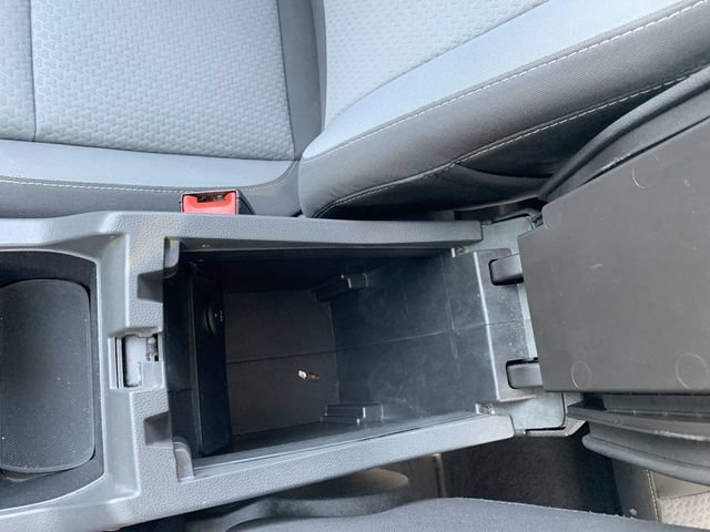 Used 2017 Ford Escape SE FWD image 25