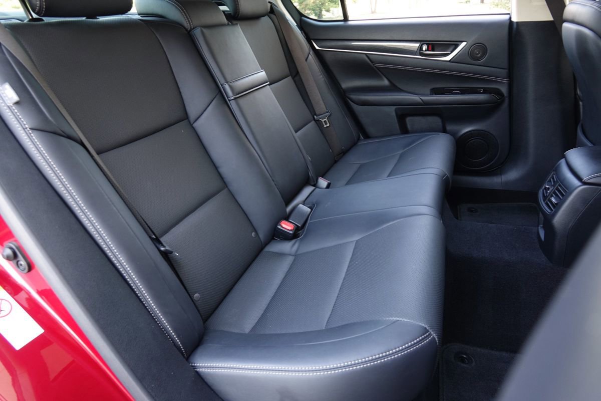 Used 2016 Lexus GS 200t image 10