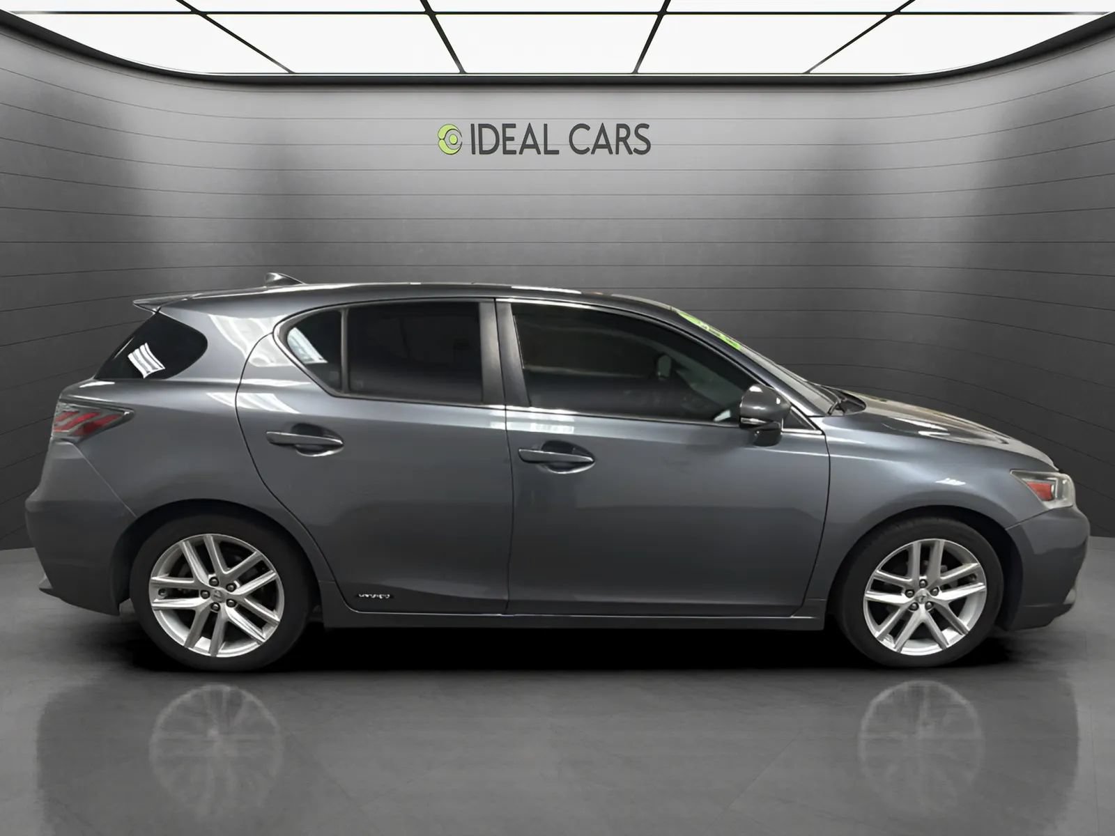 Used 2015 Lexus CT 200h FWD image 4
