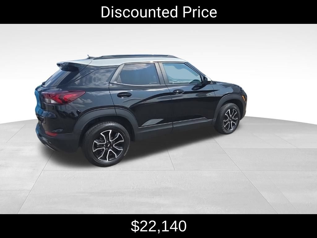 Used 2022 Chevrolet TrailBlazer ACTIV w/ Technology Package AWD/4WD image 3