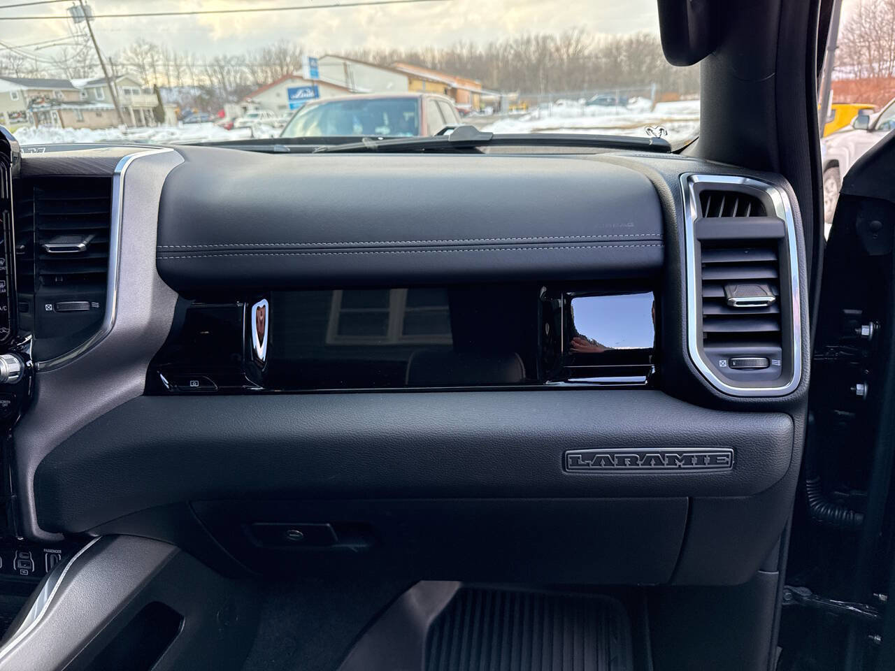 Used 2026 RAM 1500 Laramie w/ Night Edition image 31